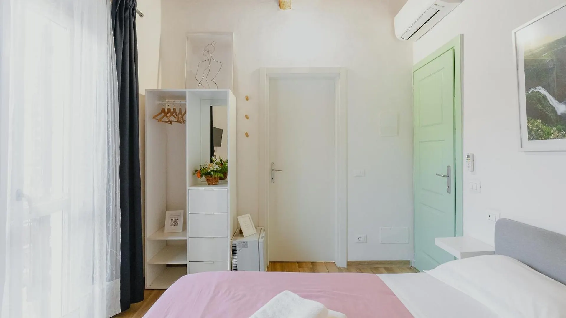 Florence Davids Guesthouse 0*,  Italie